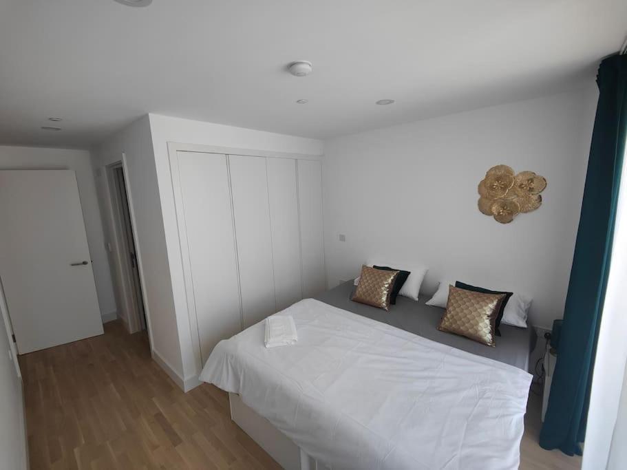 Luxury Apartment/high Floor/stunning Views/parking