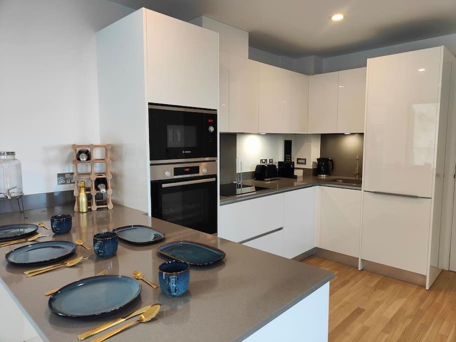 Luxury Apartment/high Floor/stunning Views/parking * Gibraltar