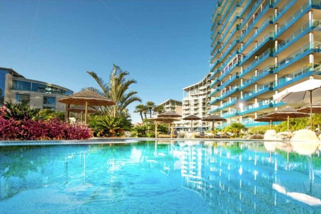 Apartment Luxury With Rooftop Pools & Views Gibraltar