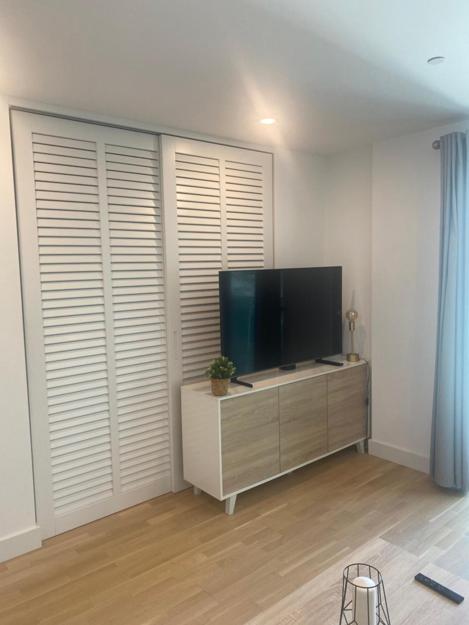 Cp Floor Luxury With And Pool Apartment