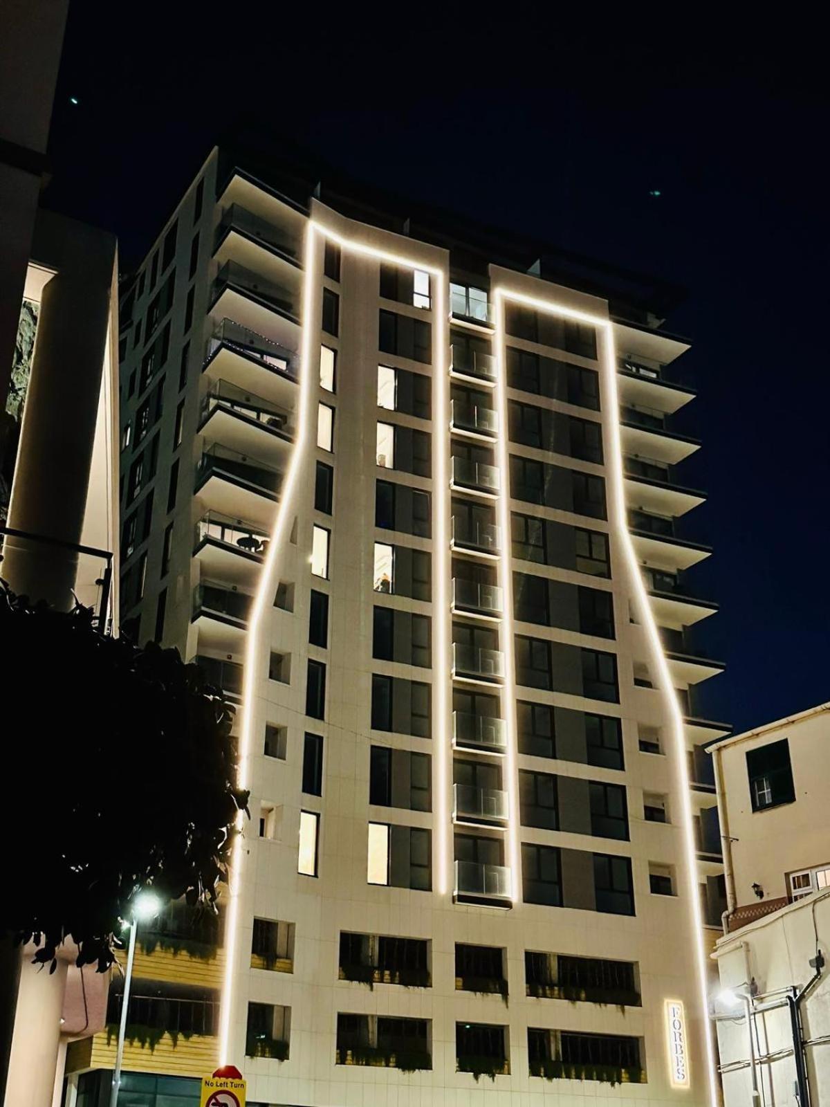 Cp Floor Luxury With And Pool Apartment Gibraltar