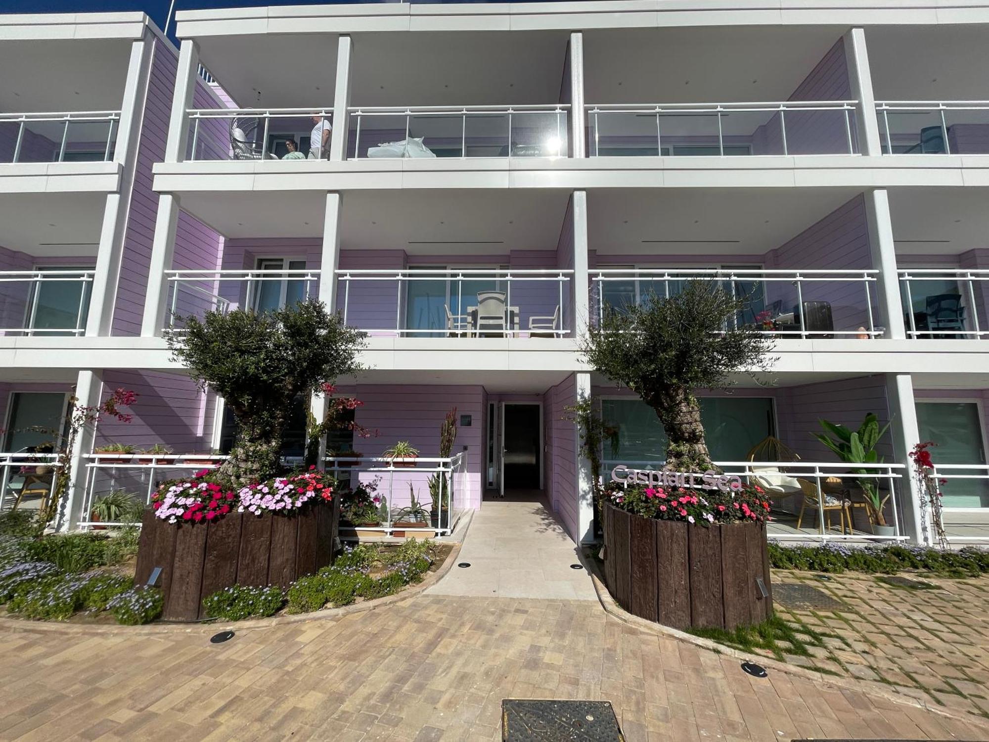 Apartment Deluxe Marina View Seafront