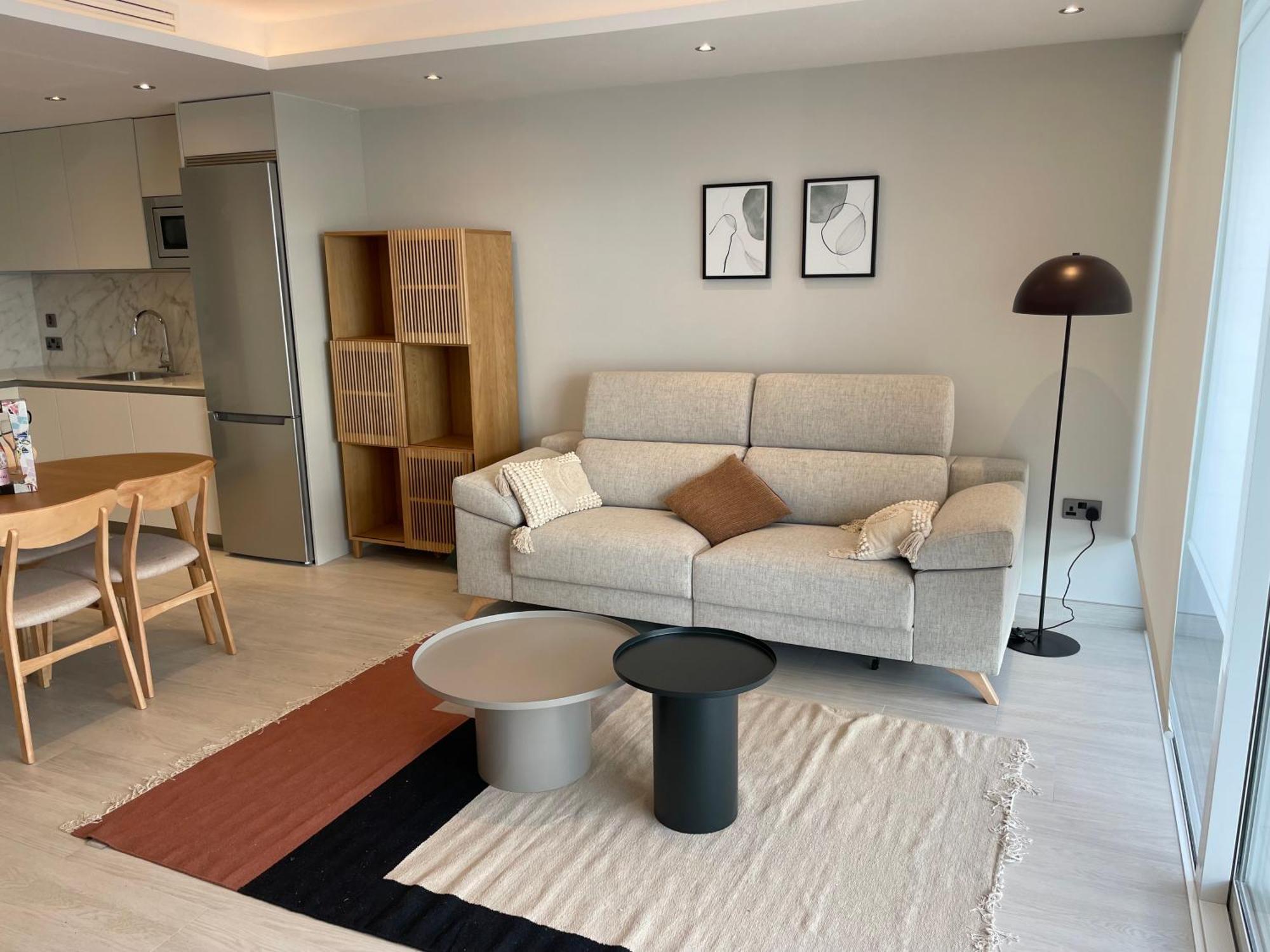 Deluxe Marina View Seafront Apartment