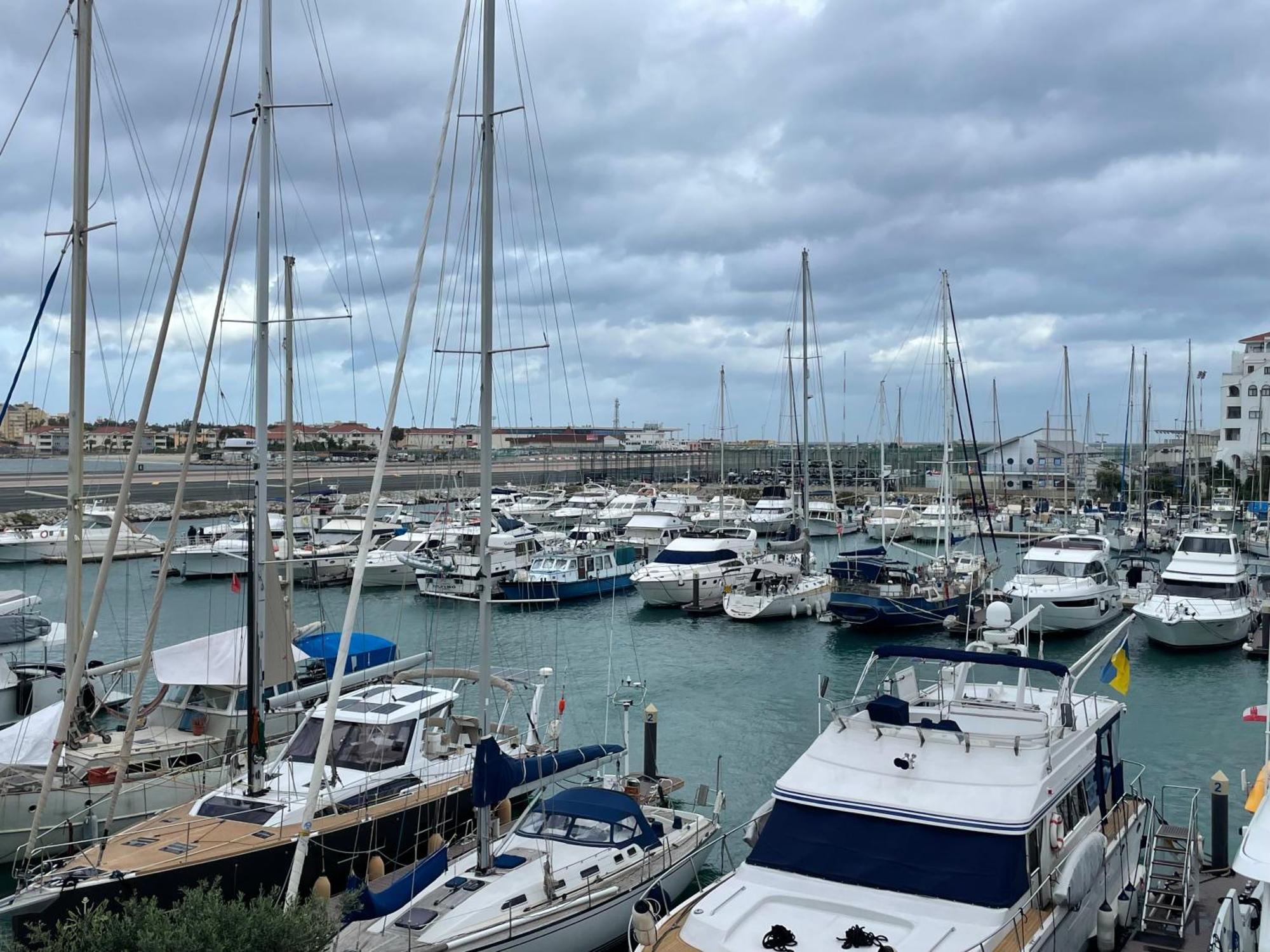 Deluxe Marina View Seafront * Gibraltar