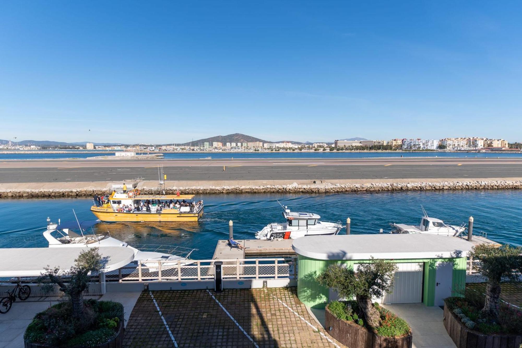 Apartment Marina Club Luxury-hosted By Sweetstay *