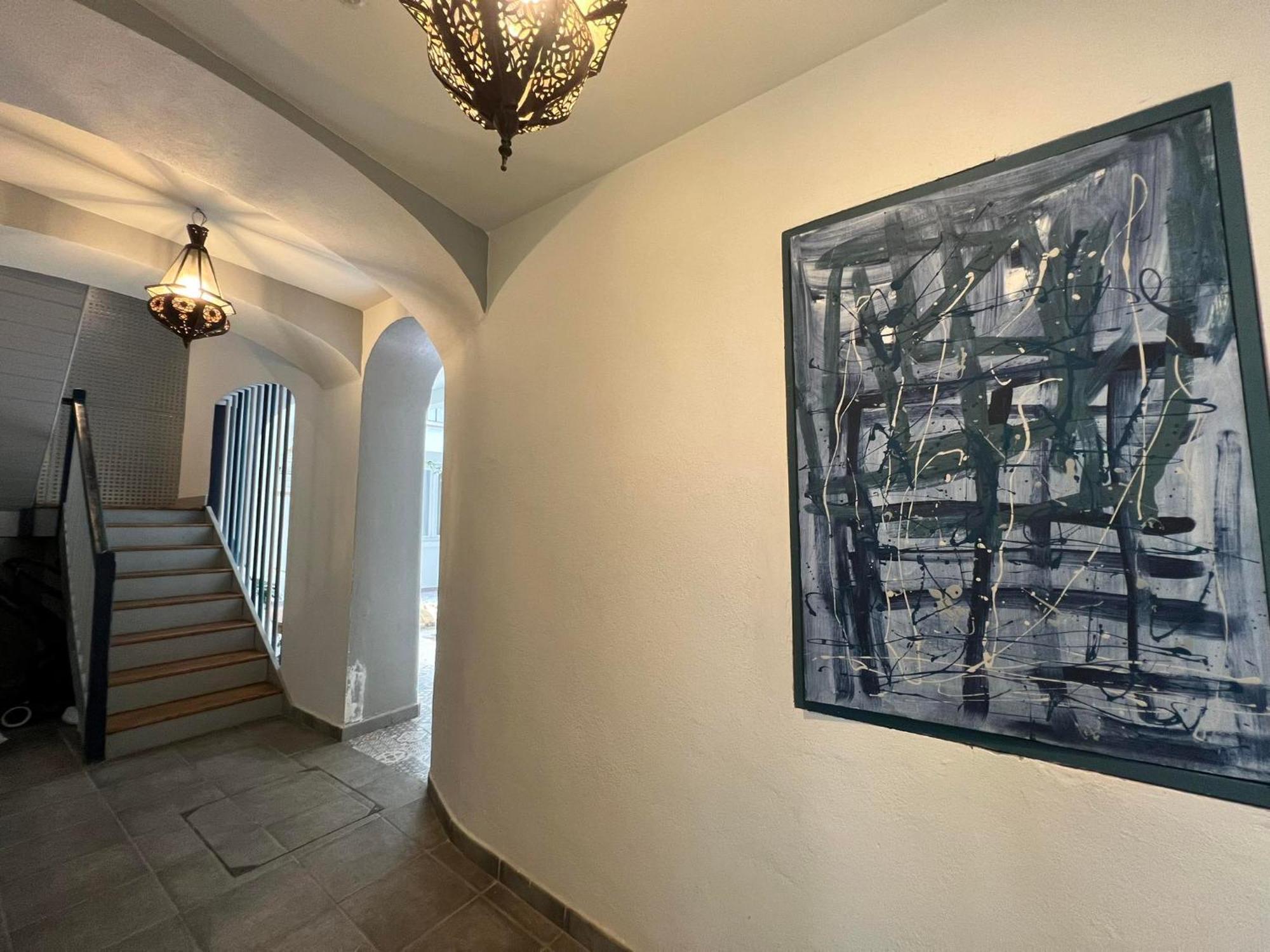 Stylish 2br Contemporary Design Perfect Vacation Gibraltar