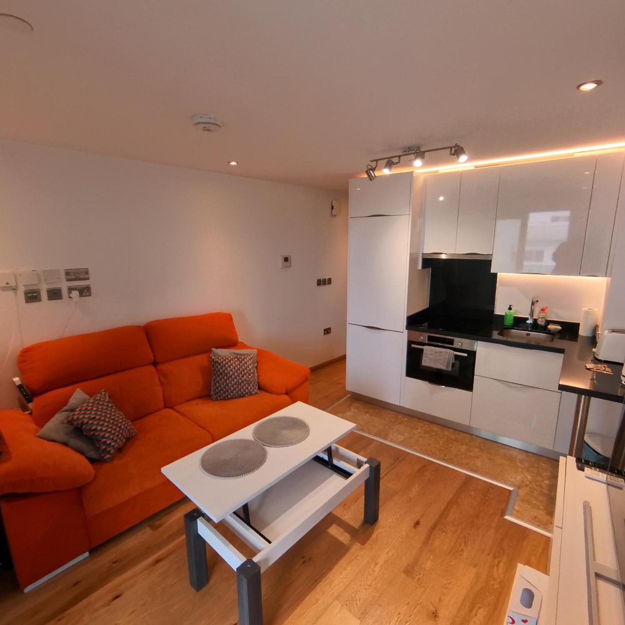 Apartment Ocean 11-hosted By Sweetstay Gibraltar