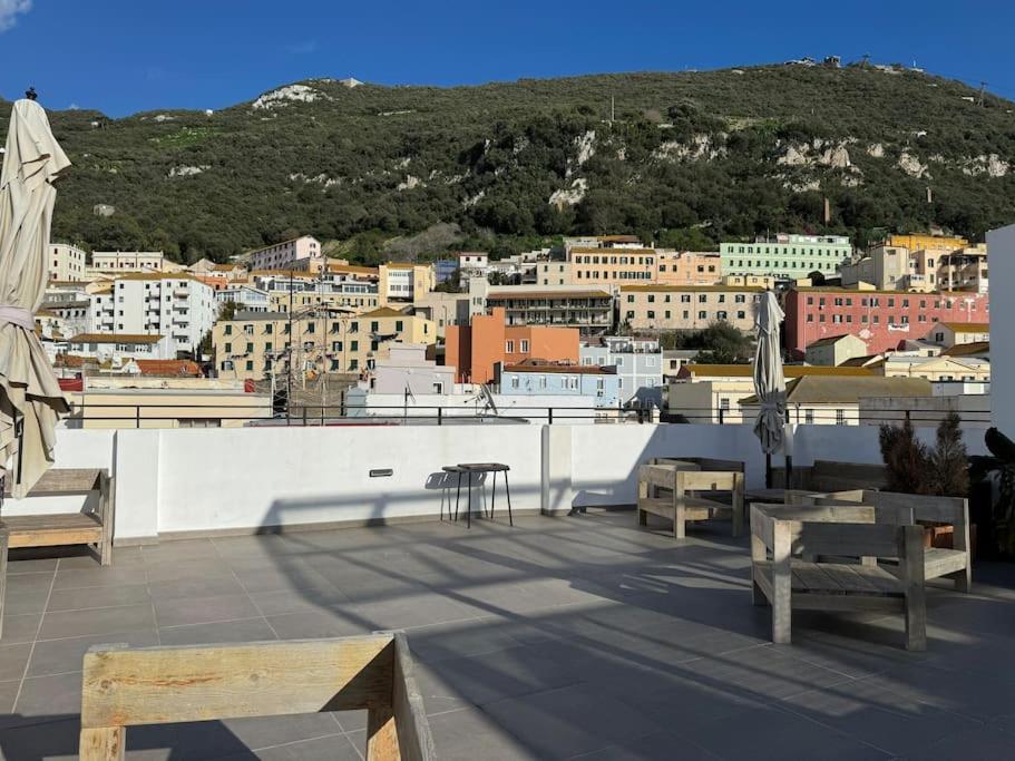 Sleek Oasis In The Heart Of - Sleeps 6 Gibraltar