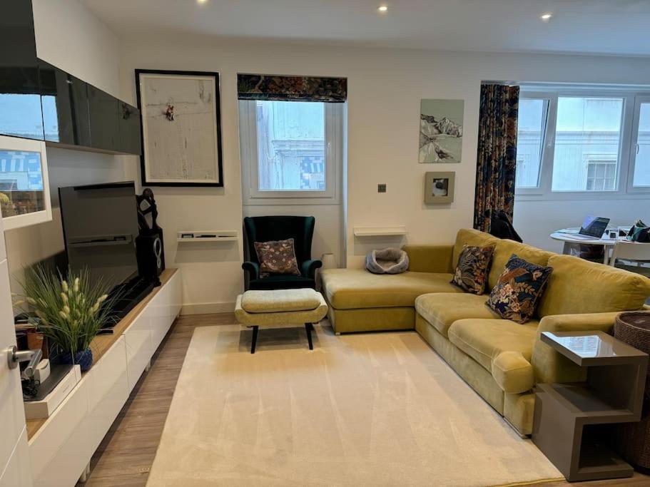 Sleek Oasis In The Heart Of - Sleeps 6 Apartamento *