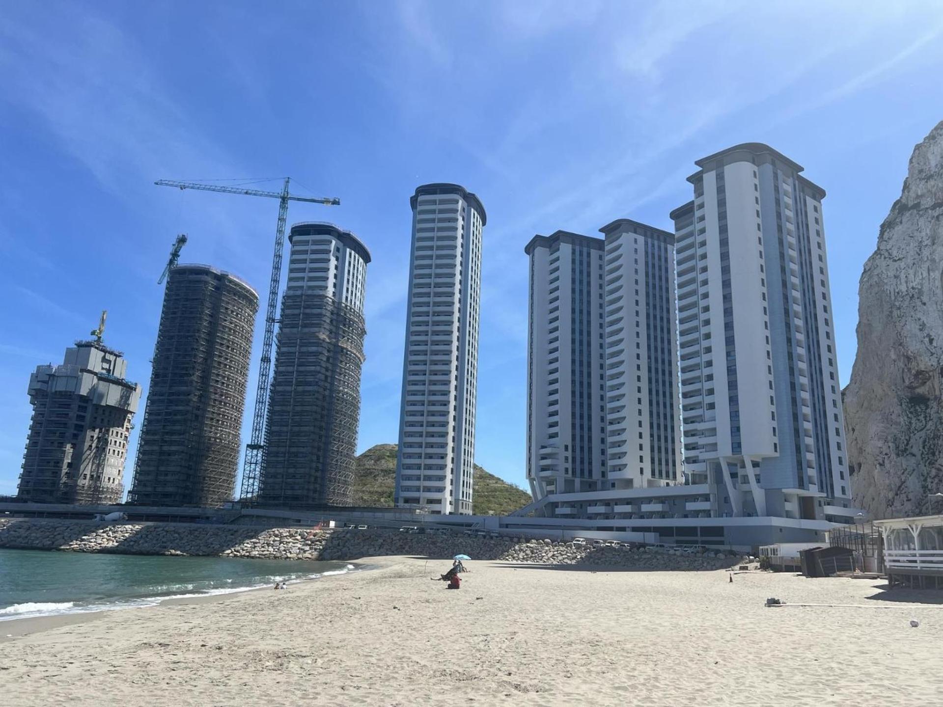 Marina Club Luxury Private With Pool And Incredible Views Gibraltar