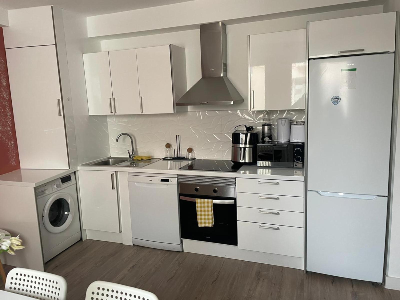 269 Main Street 3 Bedrooms Gem Apartment