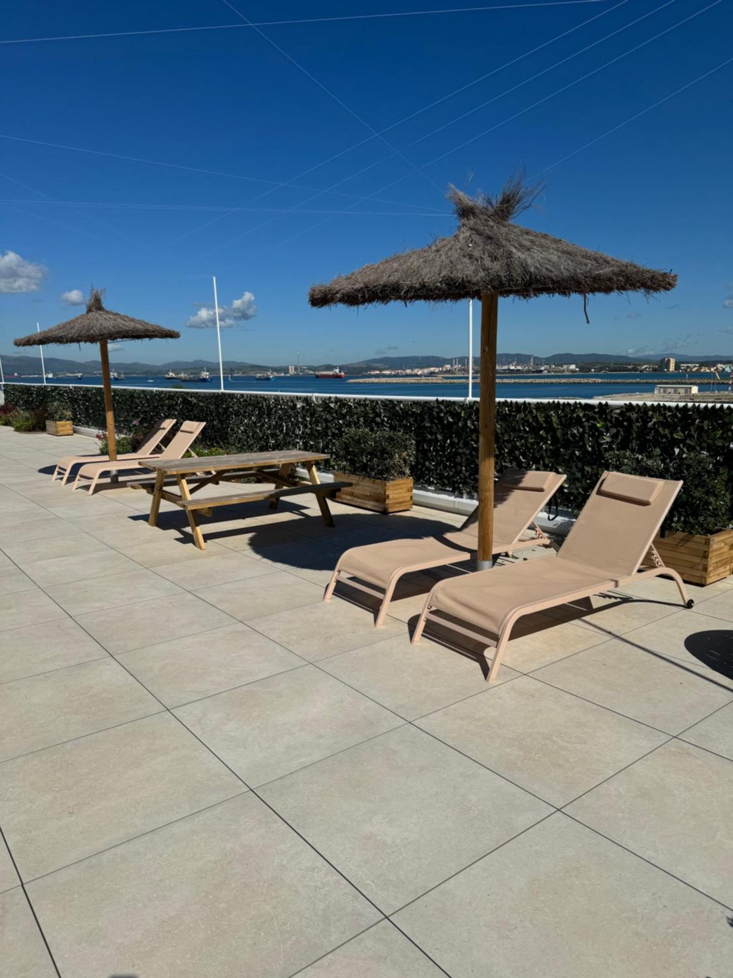 Marina Club Luxury Private With Pool And Incredible Views Gibraltar