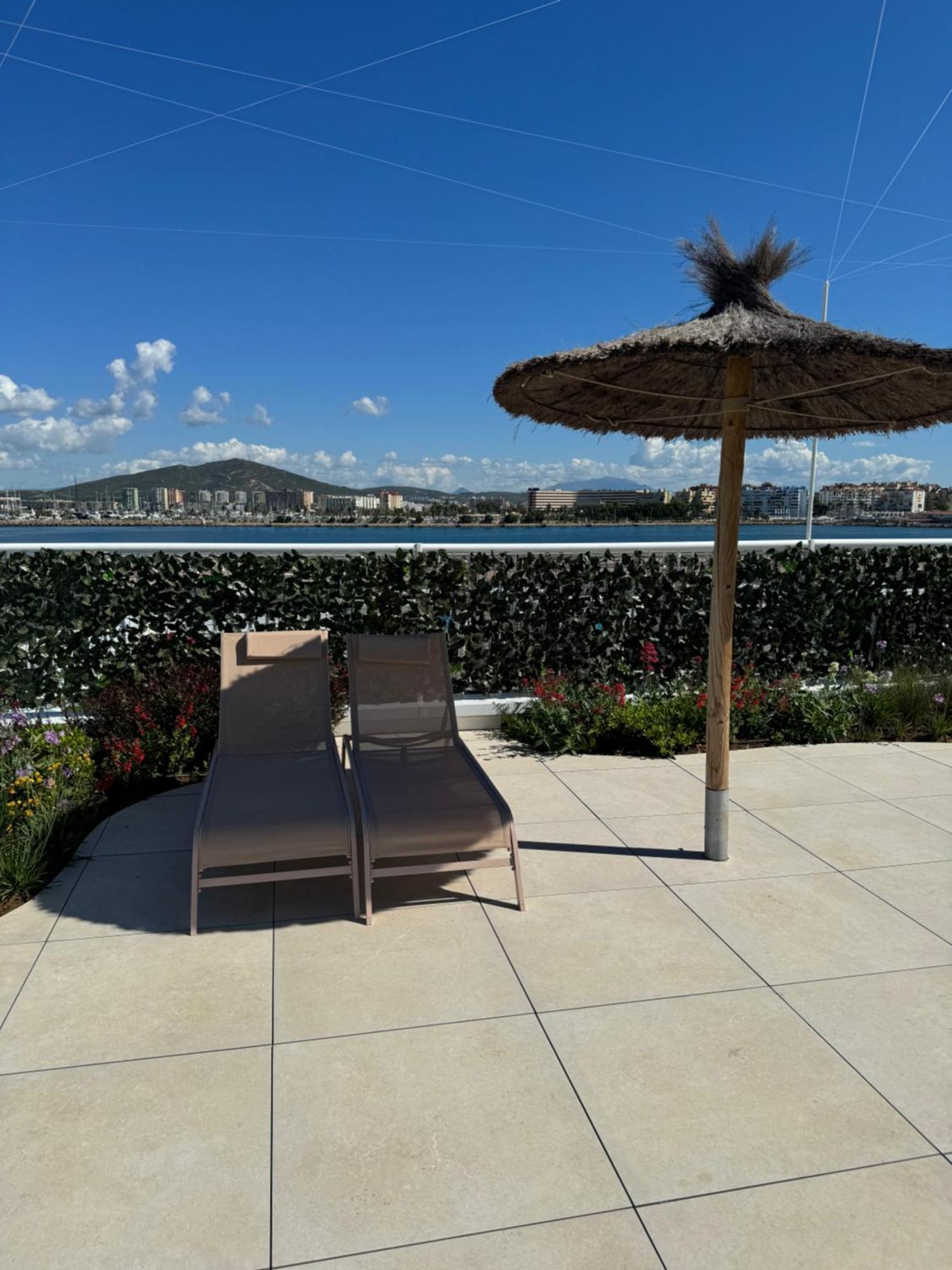 Căn hộ Marina Club Luxury Private With Pool And Incredible Views