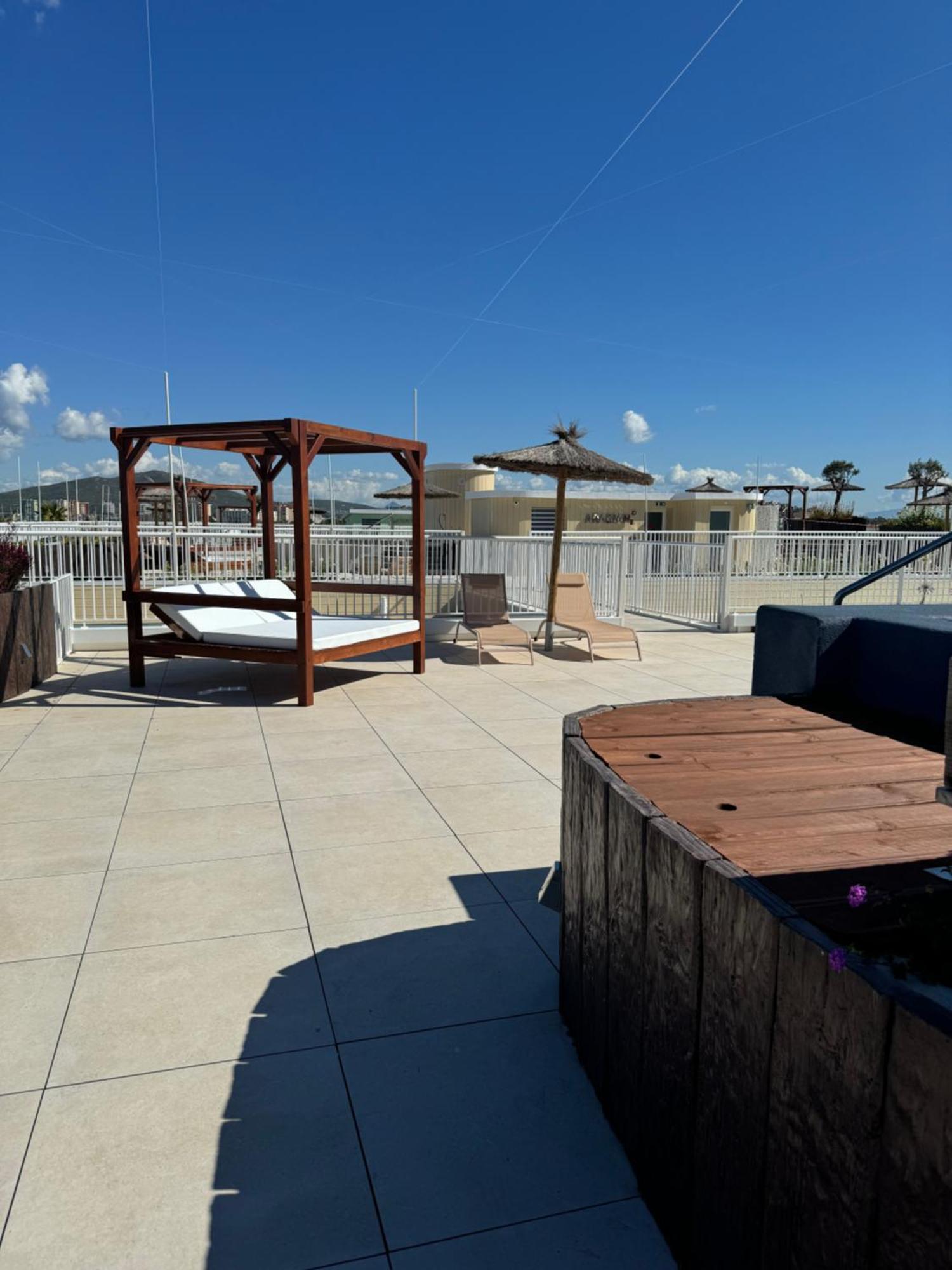 Căn hộ Marina Club Luxury Private With Pool And Incredible Views *