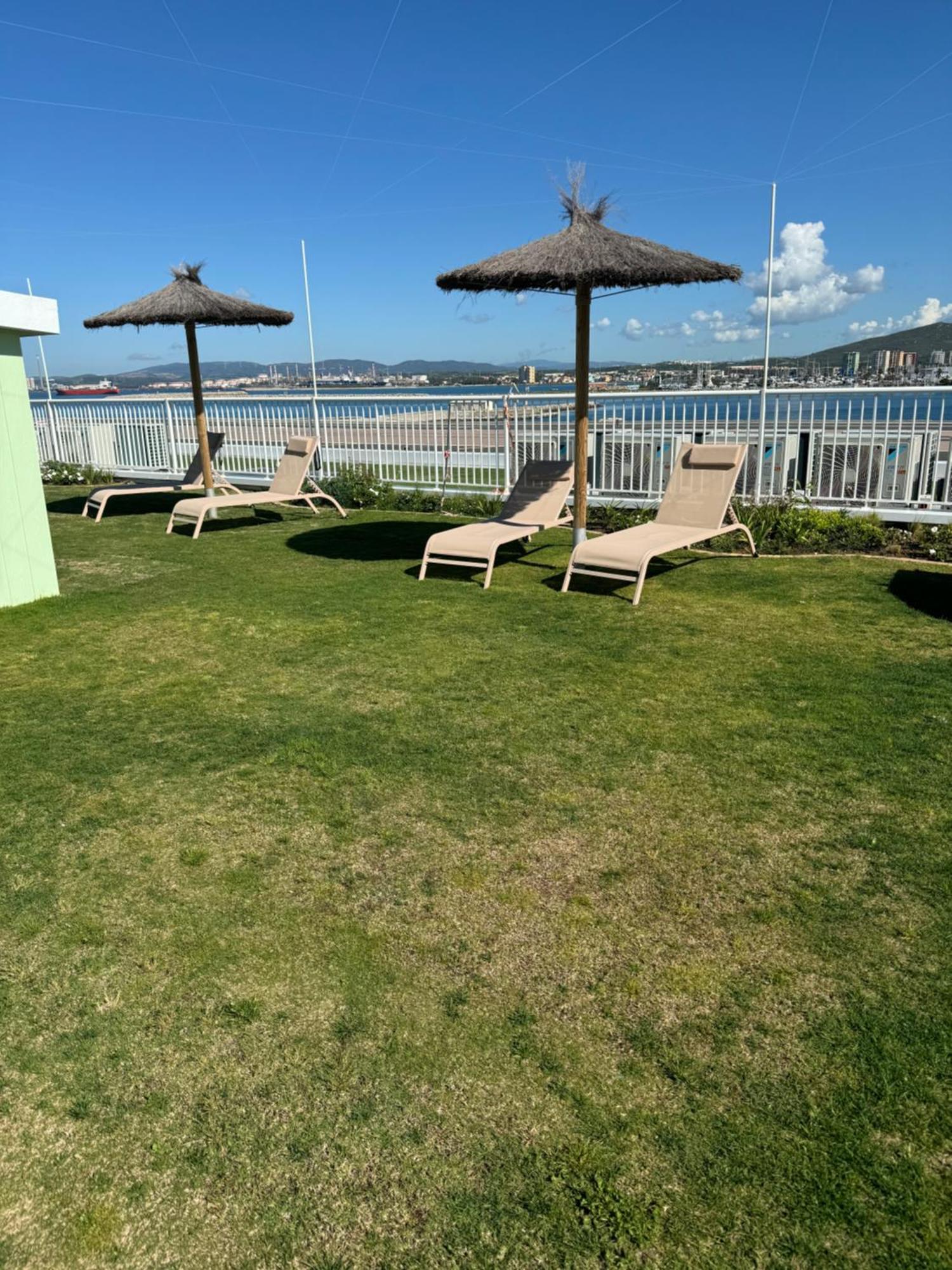 Căn hộ Marina Club Luxury Private With Pool And Incredible Views Gibraltar