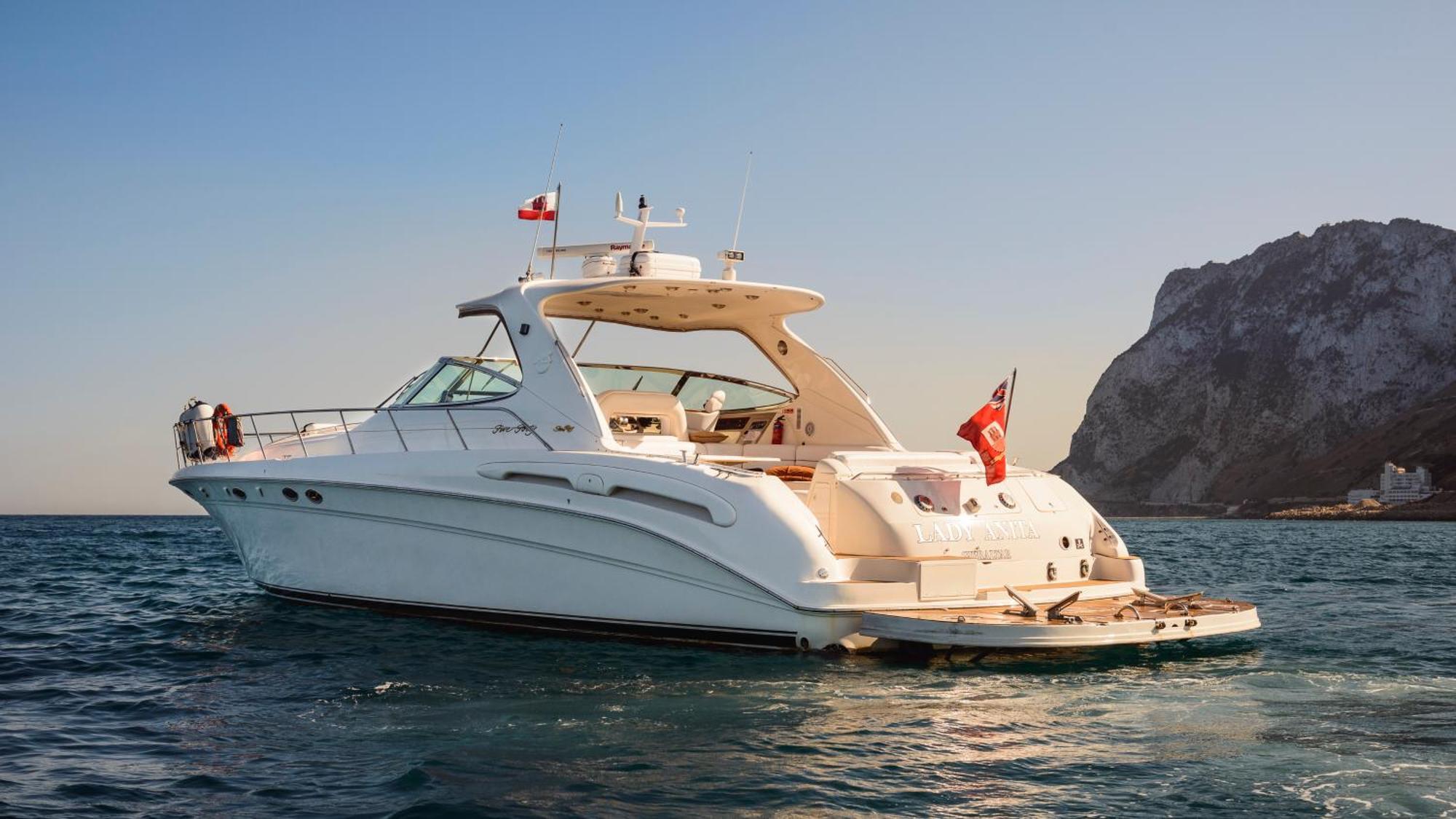 Hotel en barco Luxury Yacht Gibraltar