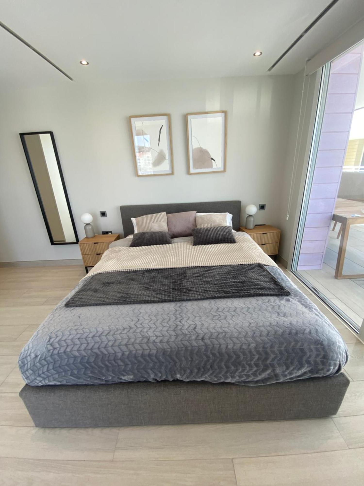 Apartment Deluxe Marina View Seafront