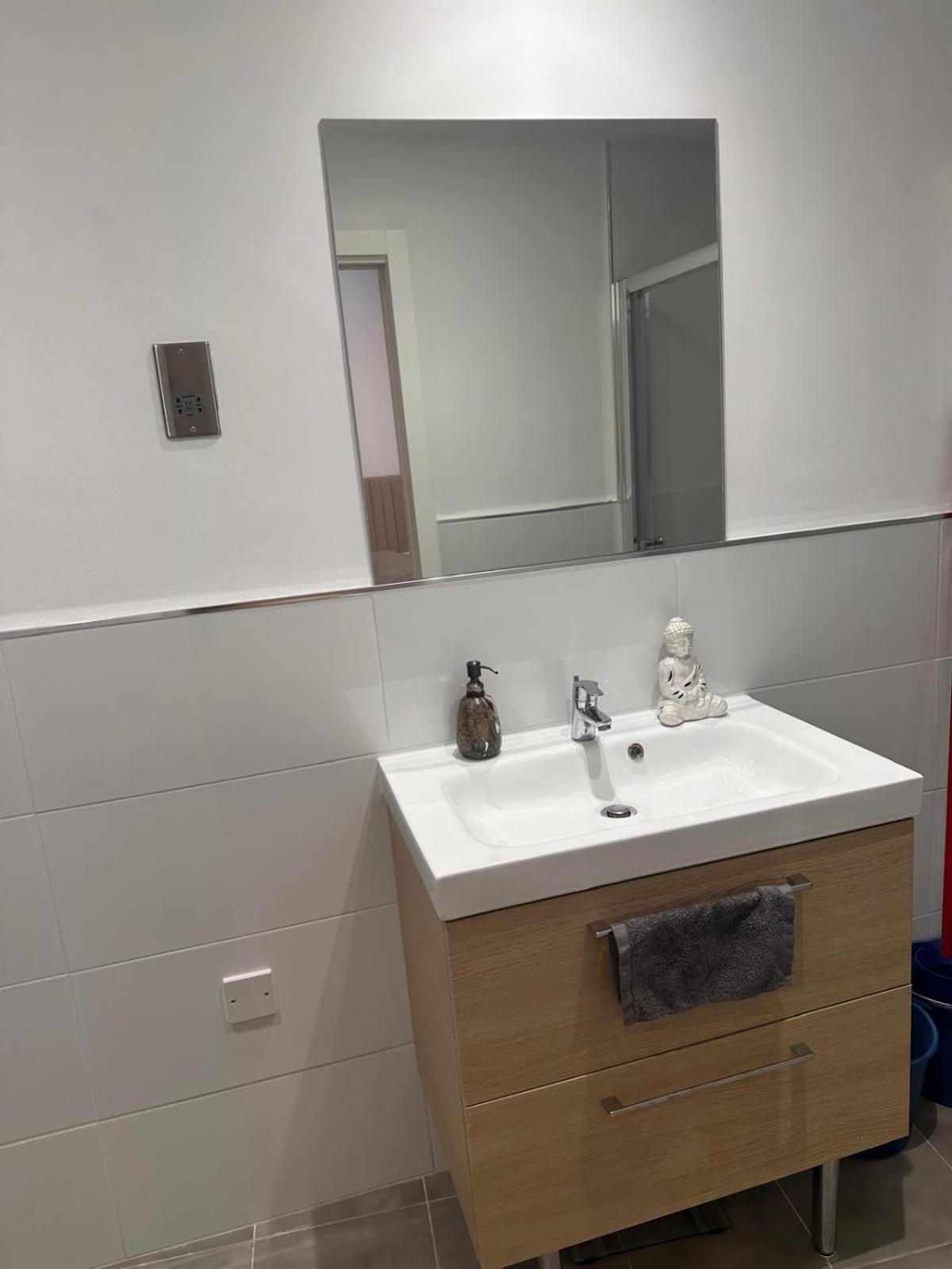 269 Main Street 3 Bedrooms Gem * Gibraltar