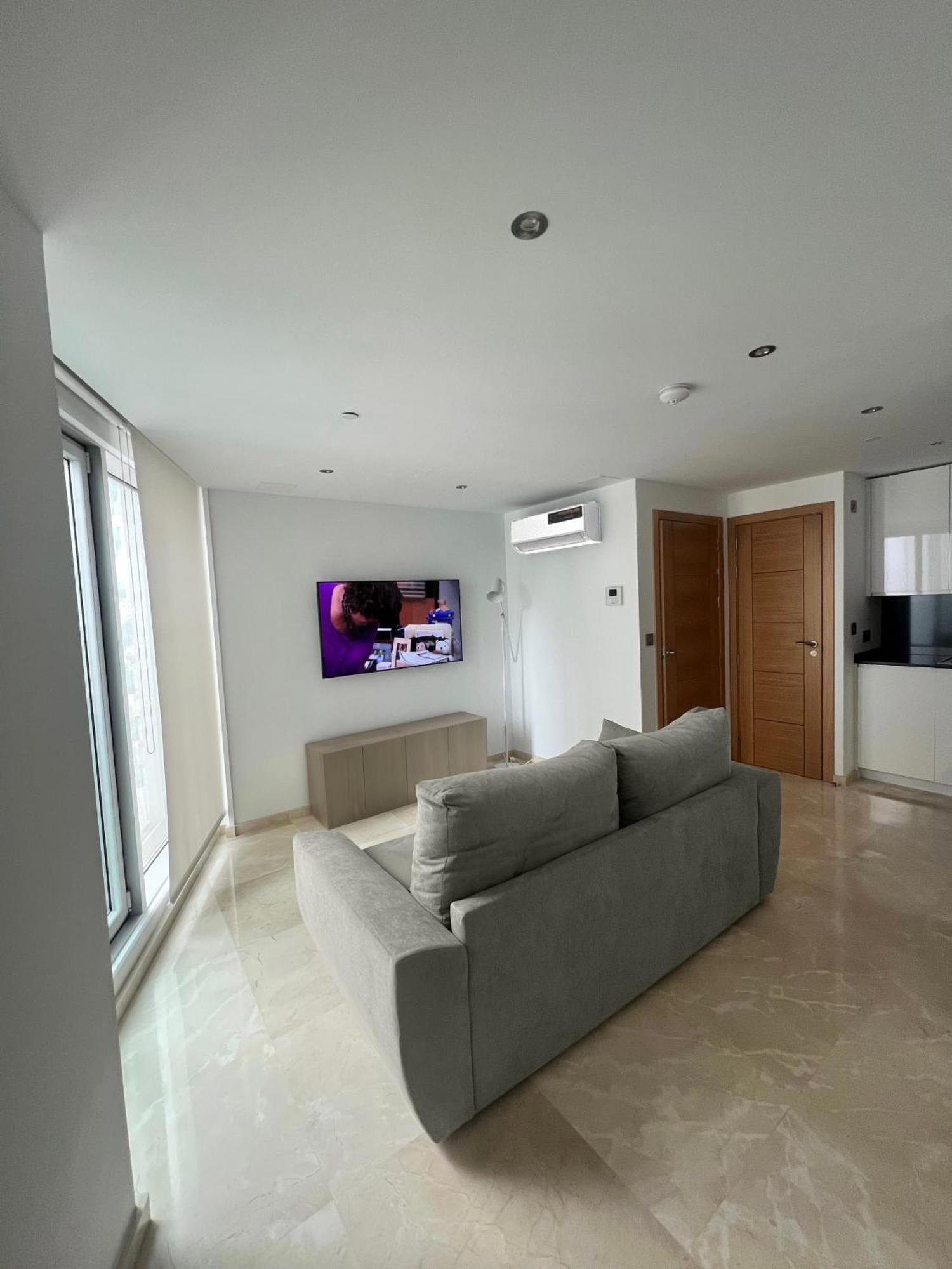 Apartment Modern 1 Bedroom With Rooftop Gibraltar