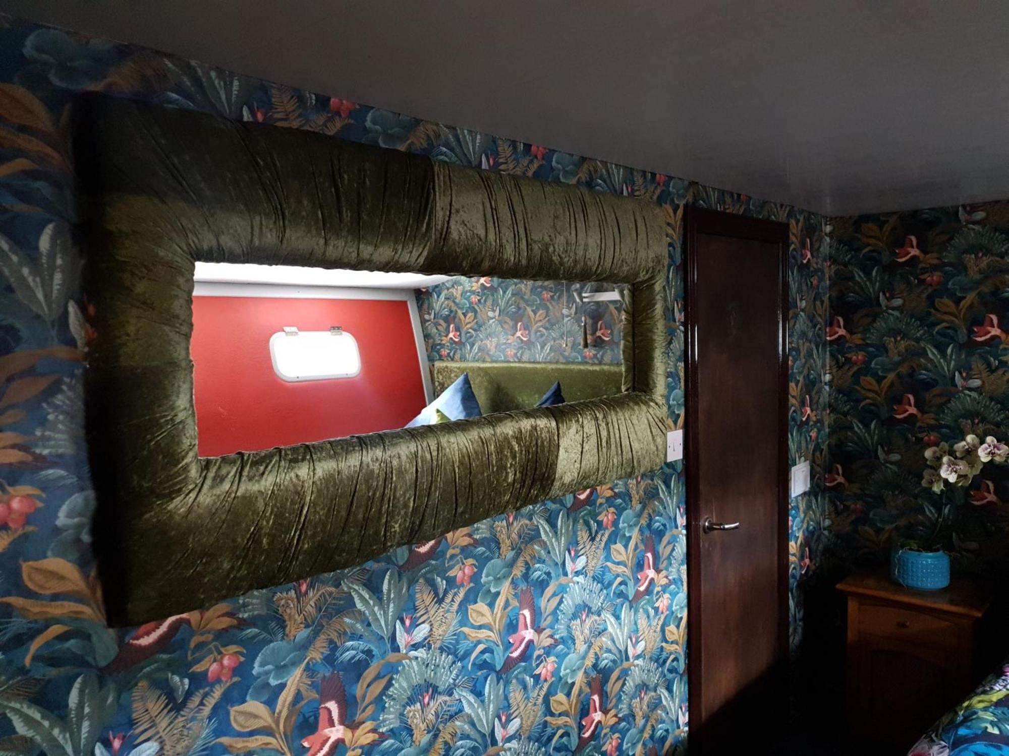 Botel Jasmine Coral Jay Boutique Boatel Ocean Village *