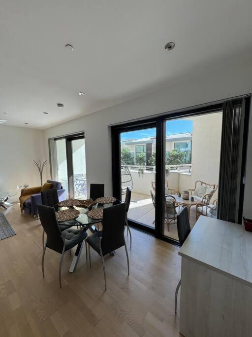 Luxury 1 Bed With Pool And Sea Views Apartment Gibraltar