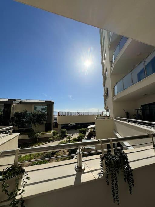 Luxury 1 Bed With Pool And Sea Views