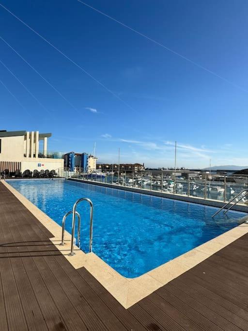 Luxury 1 Bed With Pool And Sea Views Gibraltar