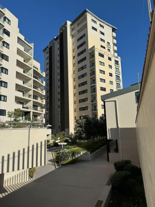 Luxury 1 Bed With Pool And Sea Views Apartment *
