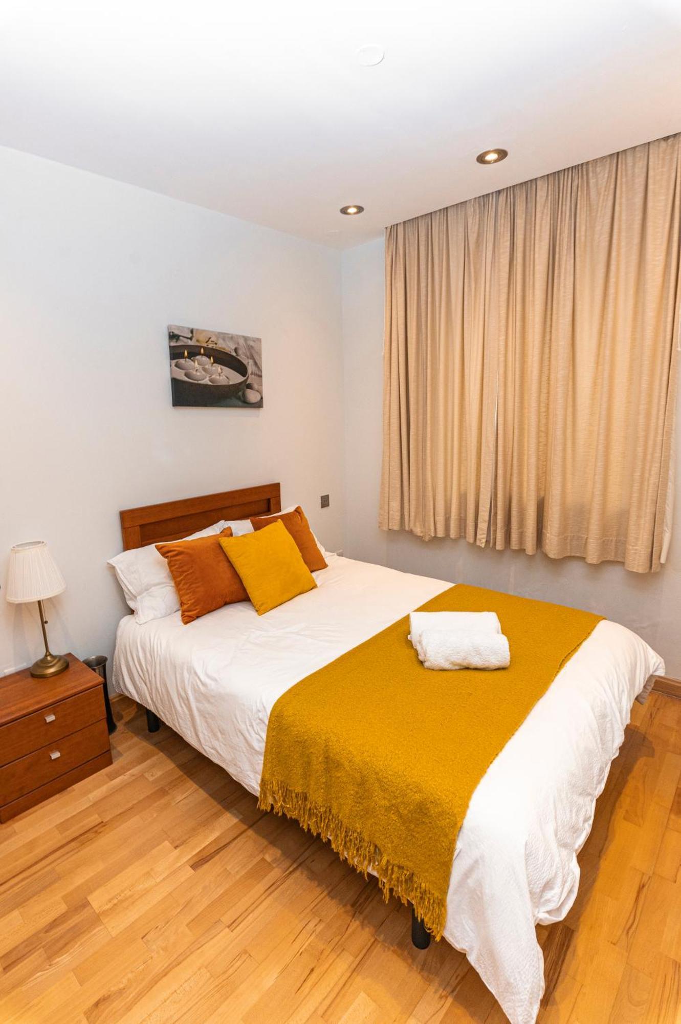 Căn hộ Britain In The Sun At Luxurious Ocean Village Gibraltar