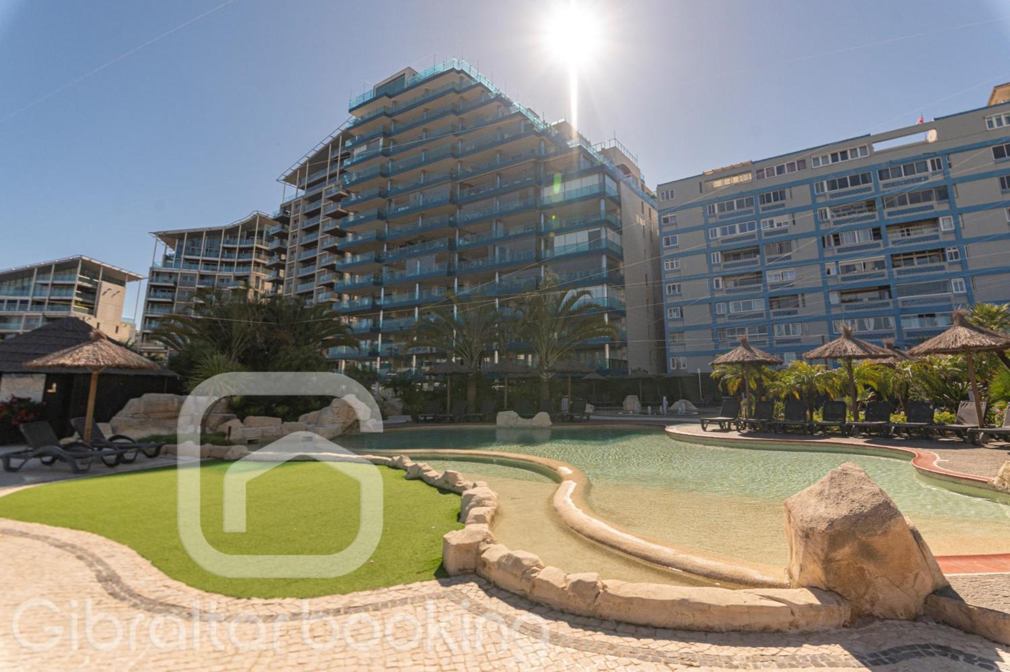 Britain In The Sun At Luxurious Ocean Village Căn hộ *