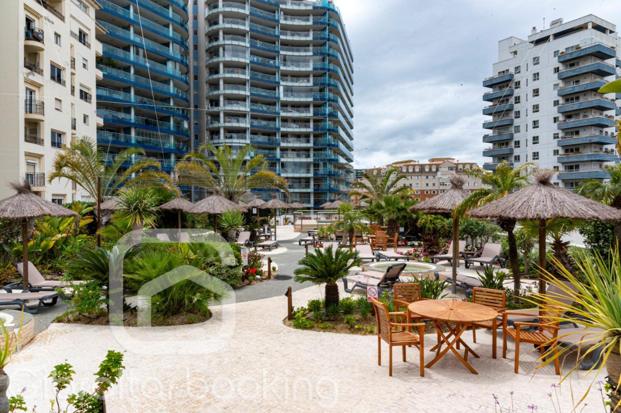 Căn hộ Britain In The Sun At Luxurious Ocean Village *