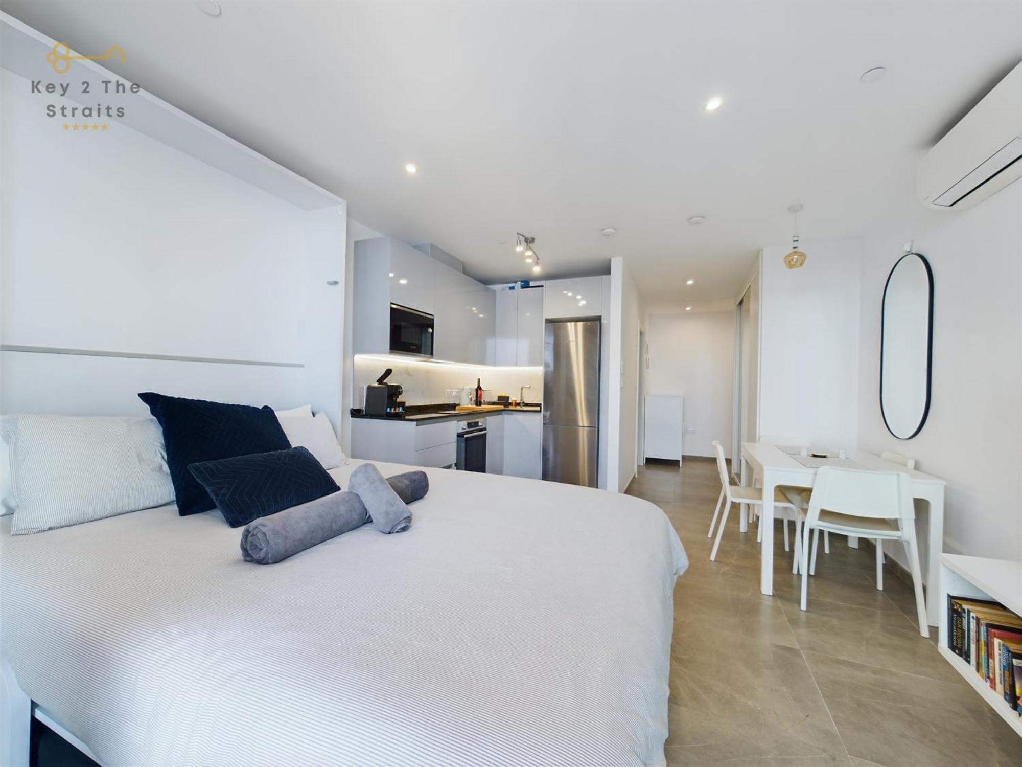 Luxury Sunrise And Oceanview With Balcony Căn hộ Gibraltar