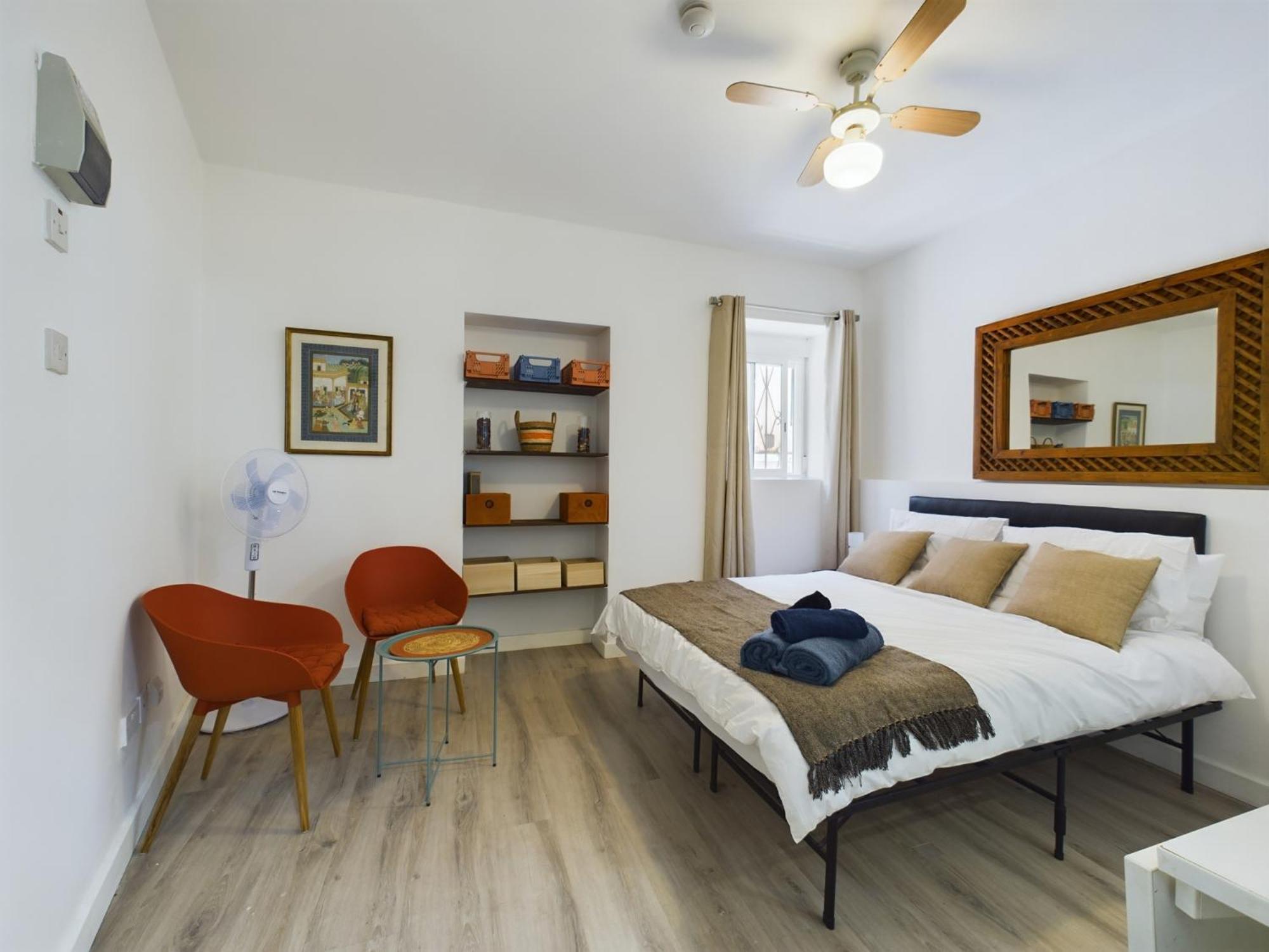 Hidden Gem Hideaway Retreat In Town Area With Ac