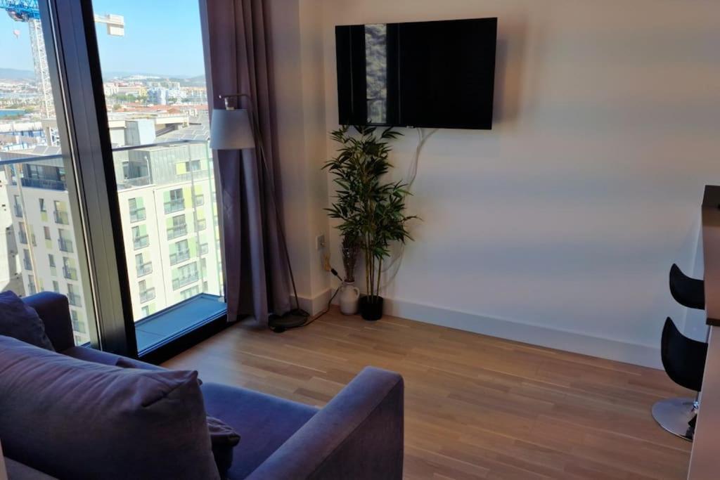 Forbes Suite1203-hosted By Sweetstay * Gibraltar