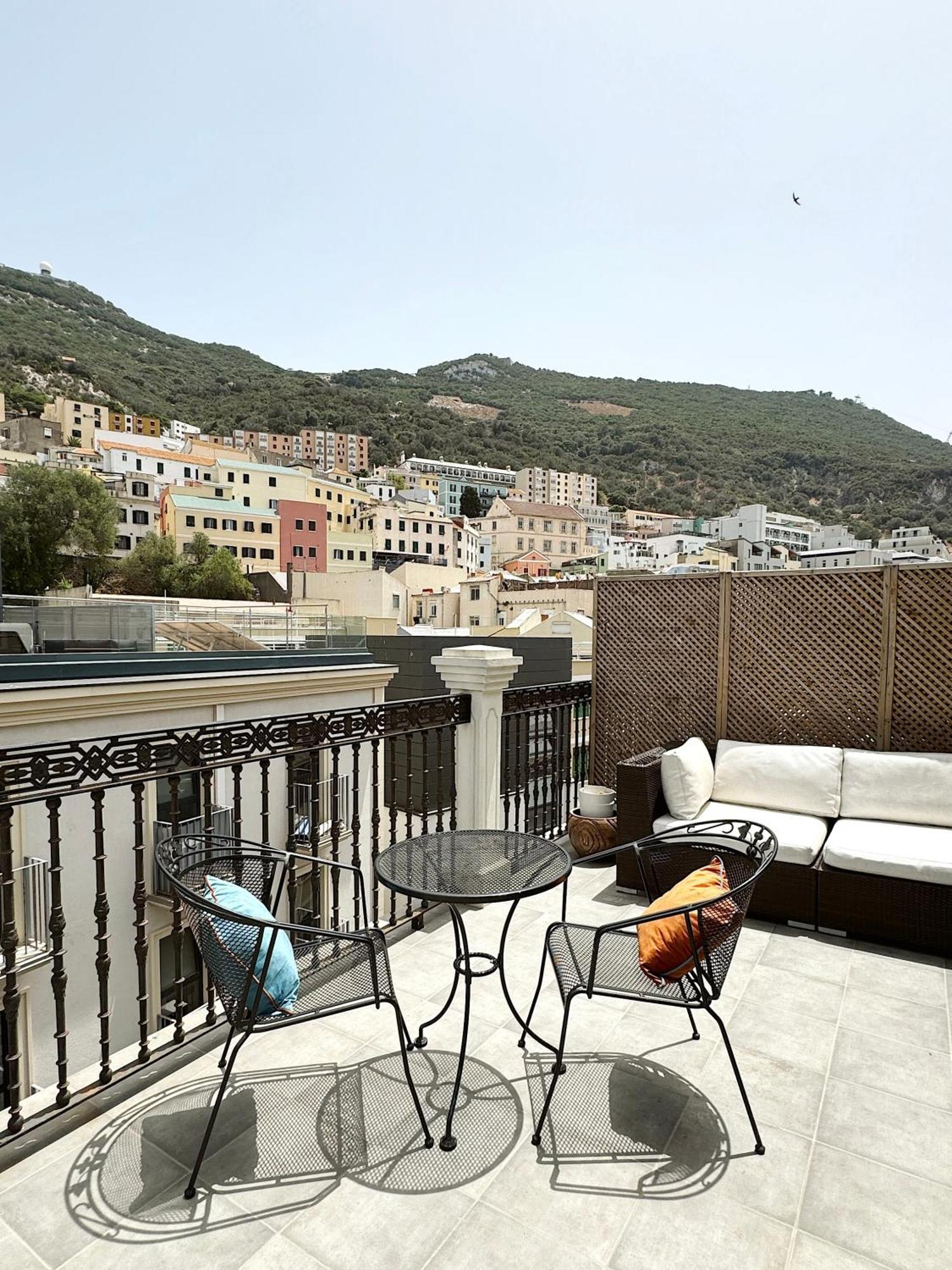 Apartment Master Penthouse Double Ensuite With Private Terrace - Grand House *