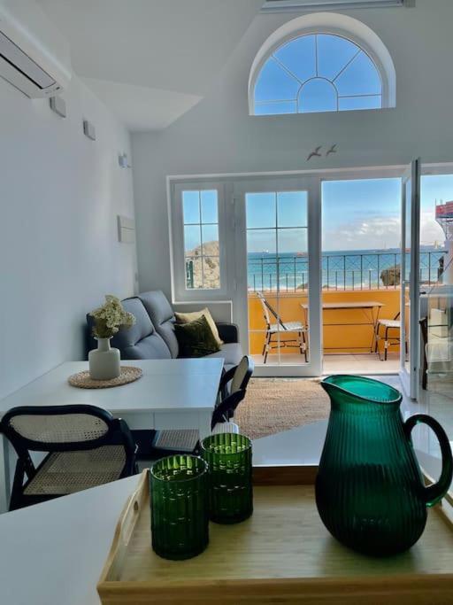 Luxury Beachfront * Gibraltar