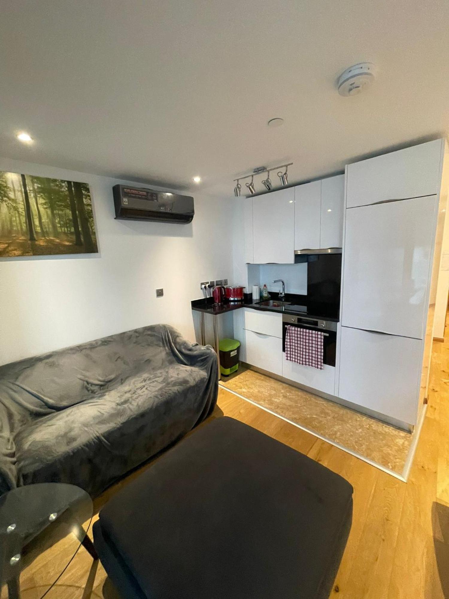 Apartamento Flat With *