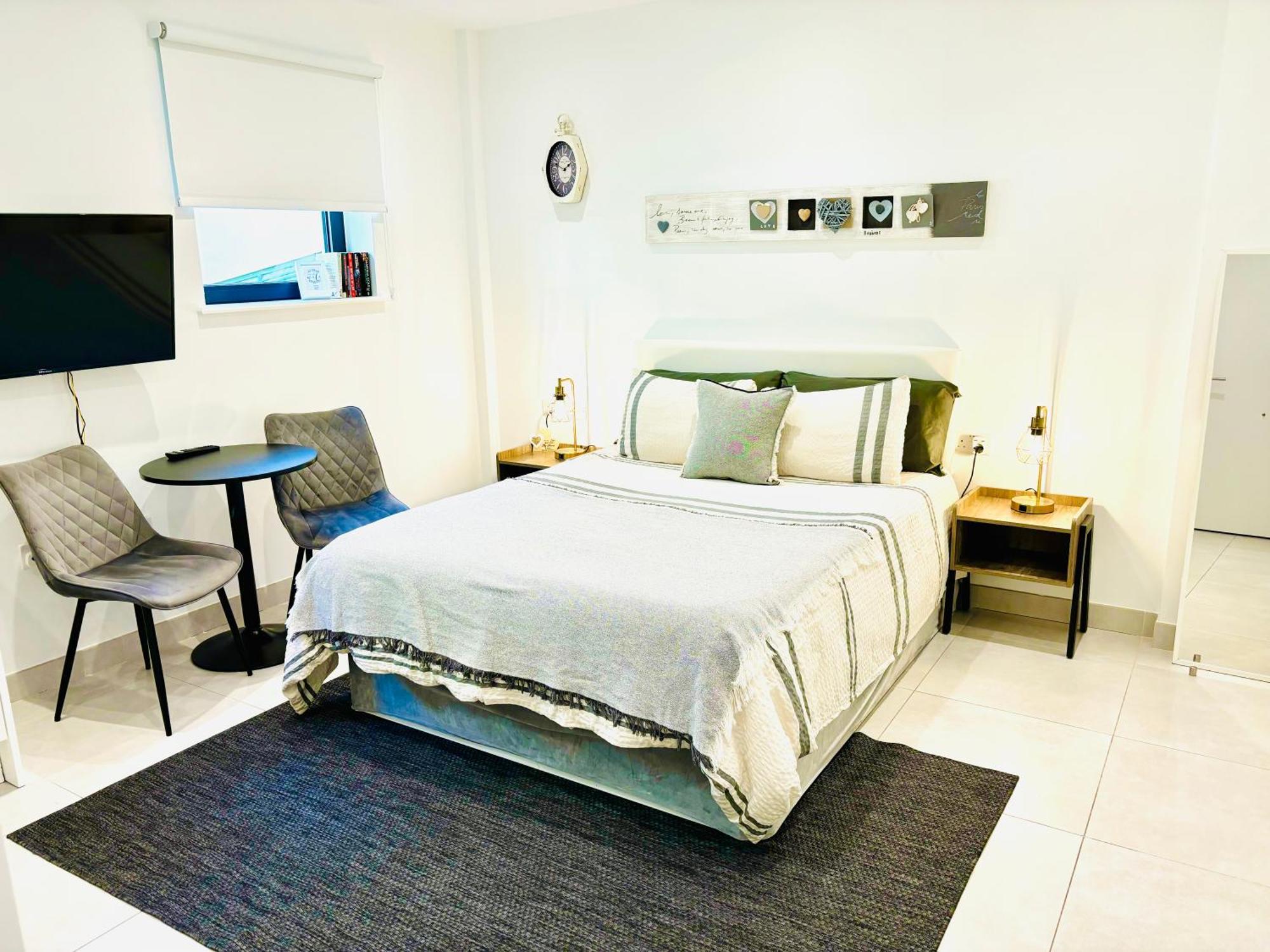Gibraltar Central Suites Apartment *