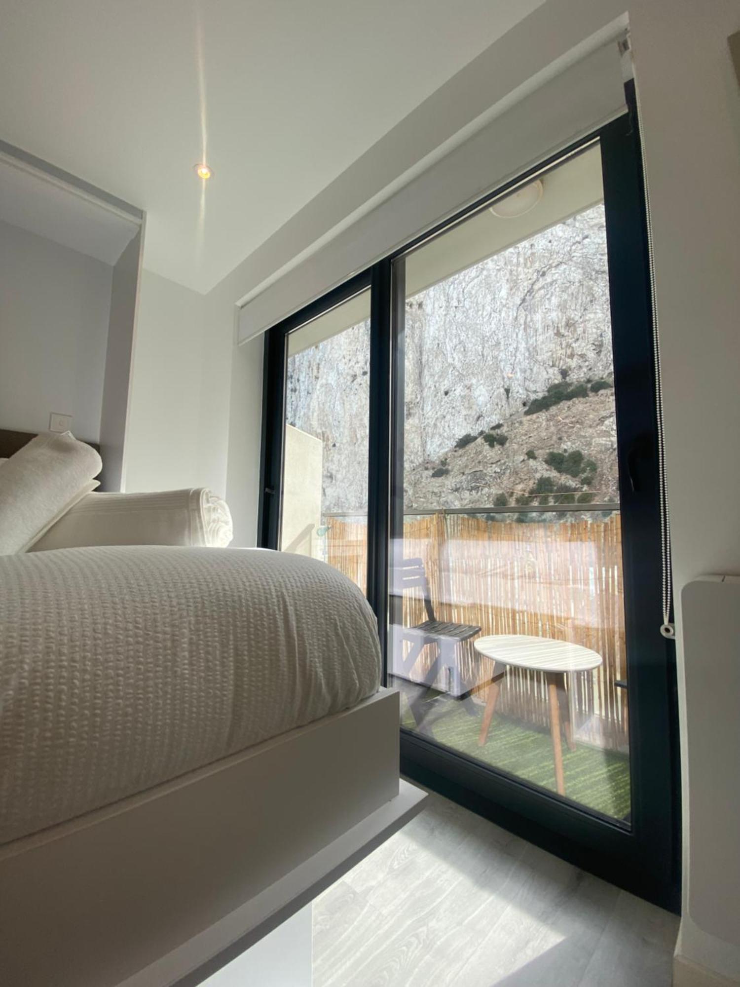 New Cp Luxury * Gibraltar