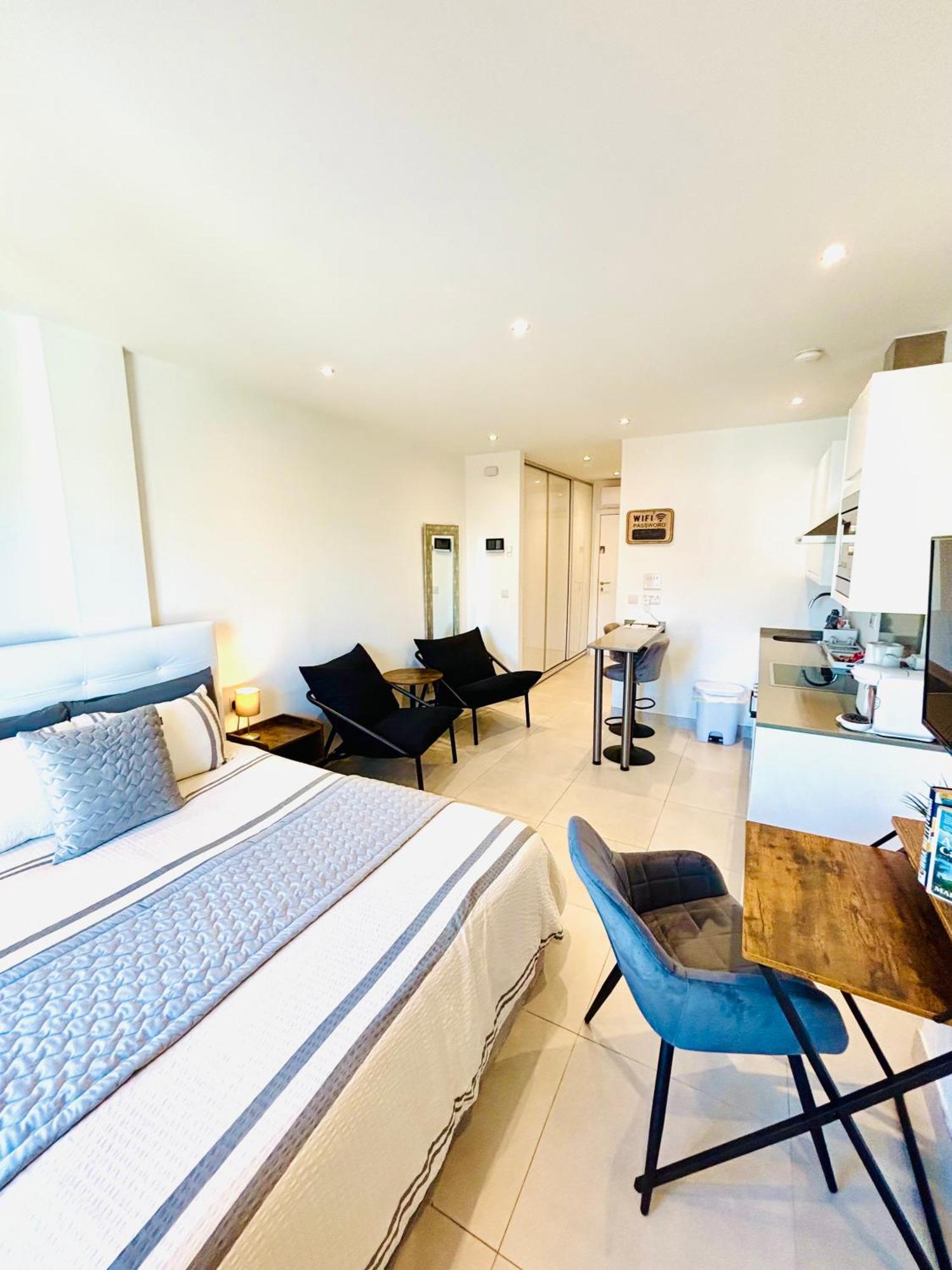 Gibraltar Central Suites Gibraltar