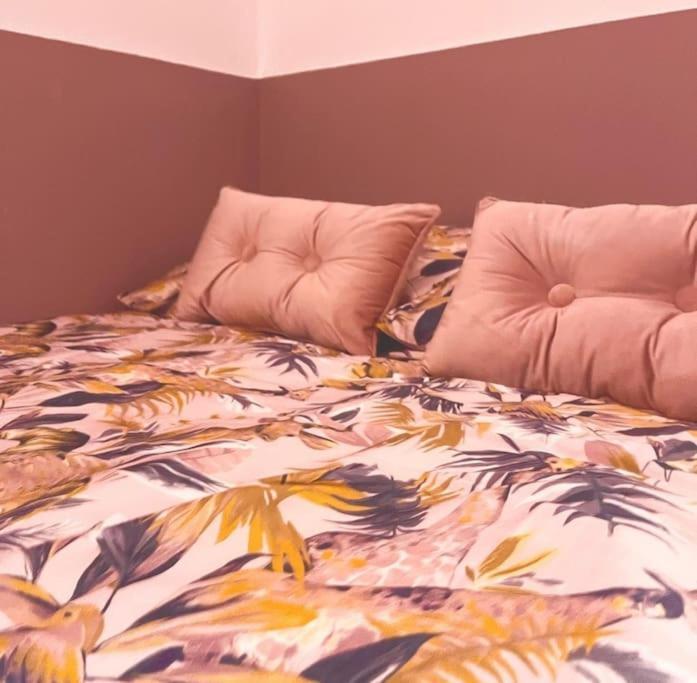 Holiday home House Of Colour, A 3 Bedroom Bold Retreat In Town Centre! Gibraltar