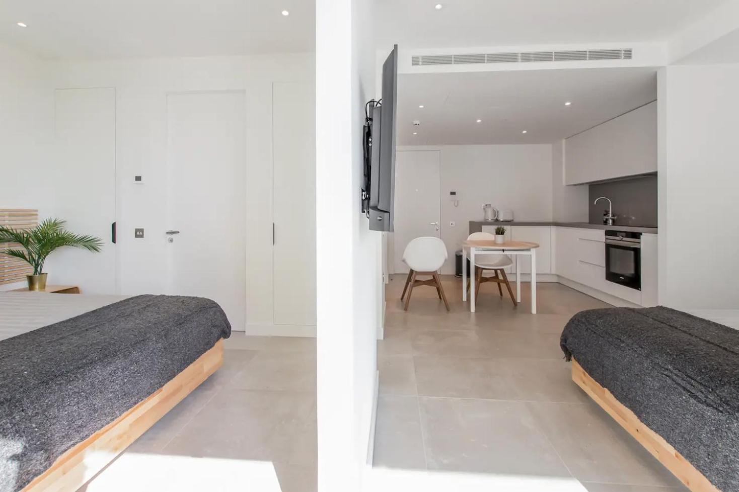 Carrara Eurocity - Luxury Family With Style Pool - Children For Free Apartamento *