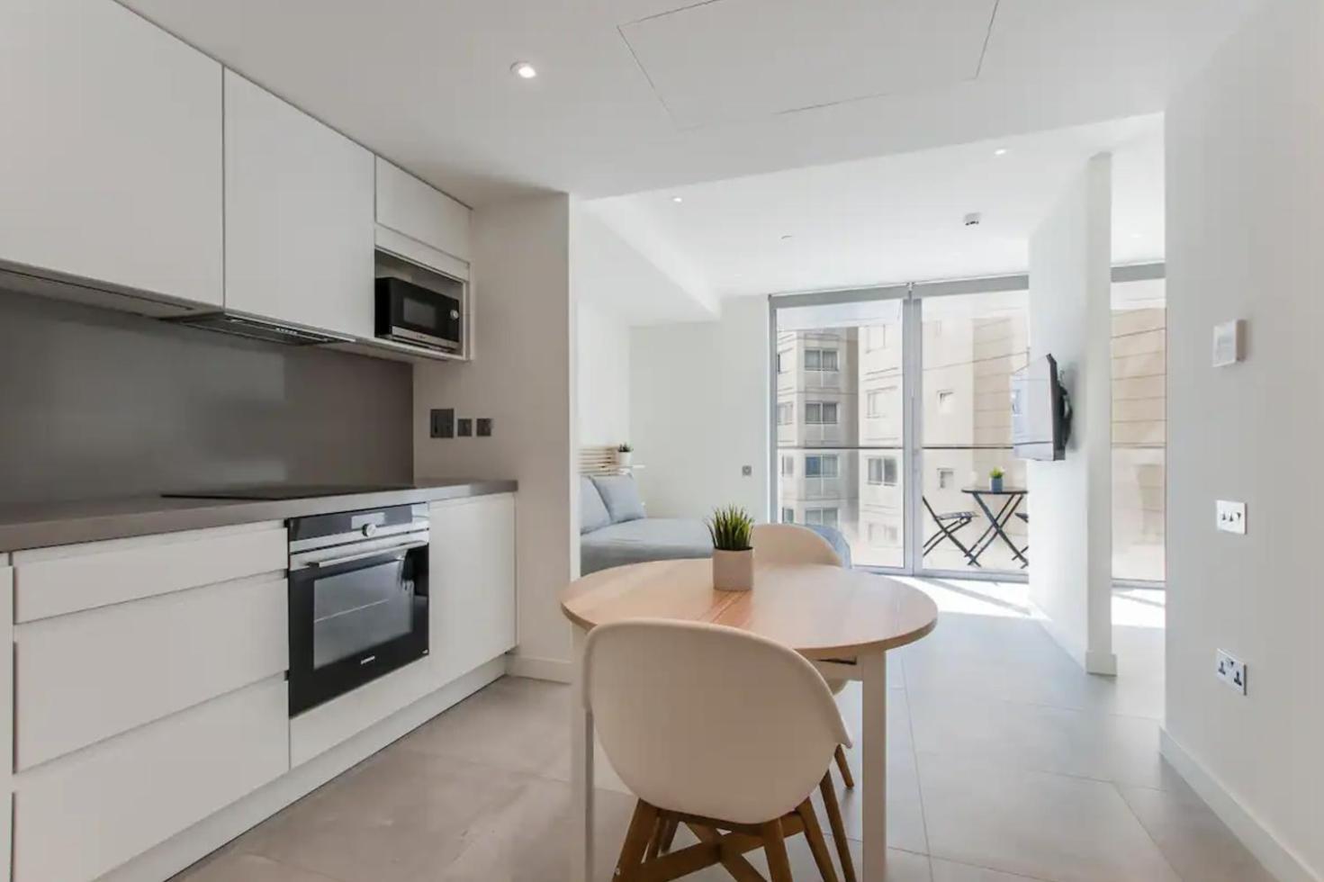 Carrara Eurocity - Luxury Family With Style Pool - Children For Free Apartamento Gibraltar