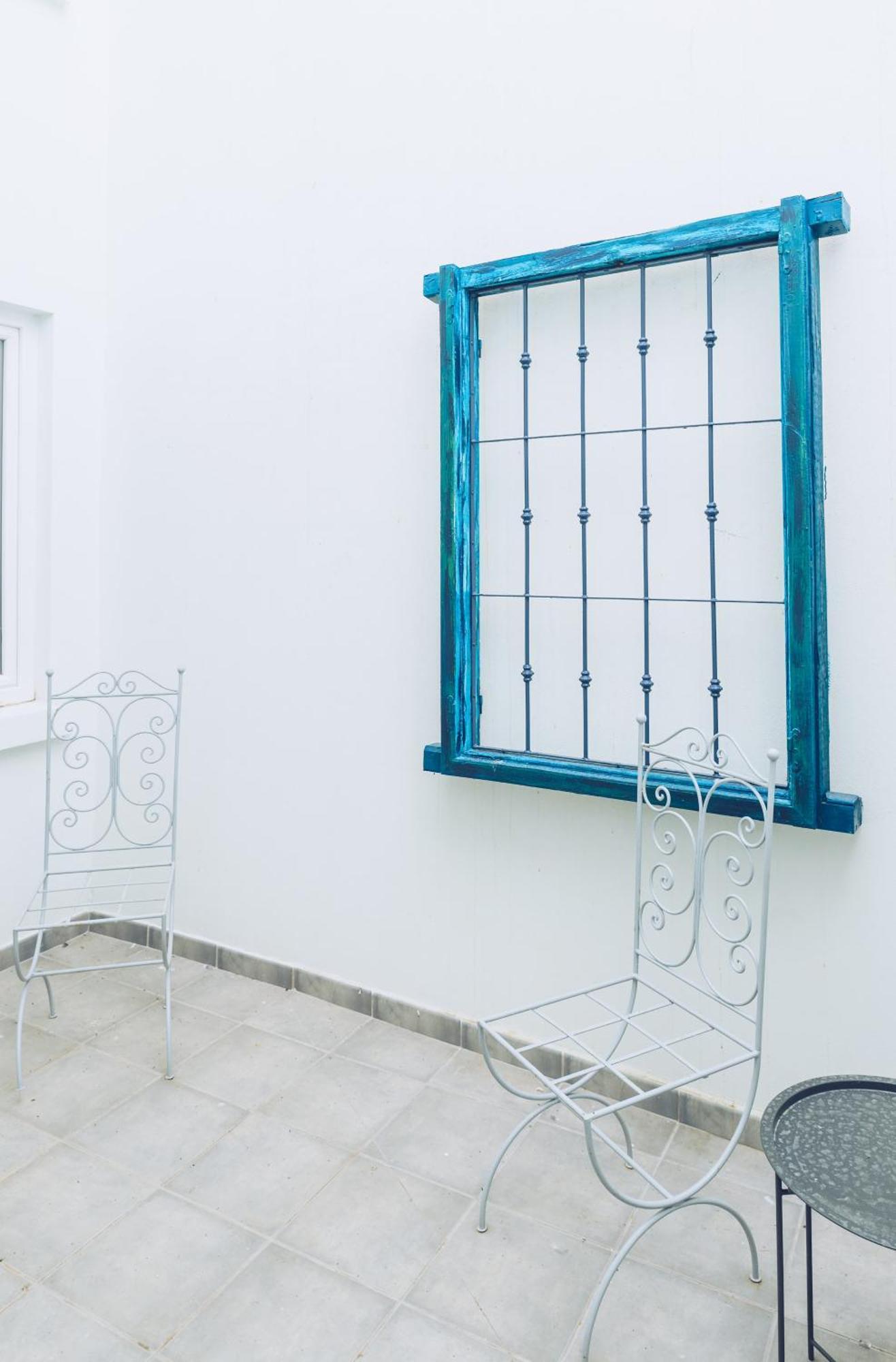 1br W Private Patio In The Nook Your Quiet Refuge Gibraltar