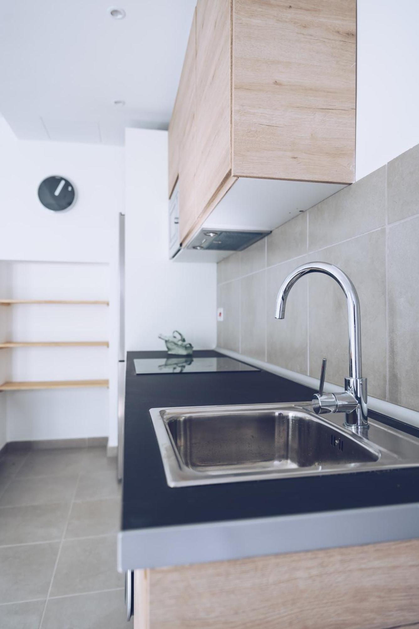 1br W Private Patio In The Nook Your Quiet Refuge * Gibraltar