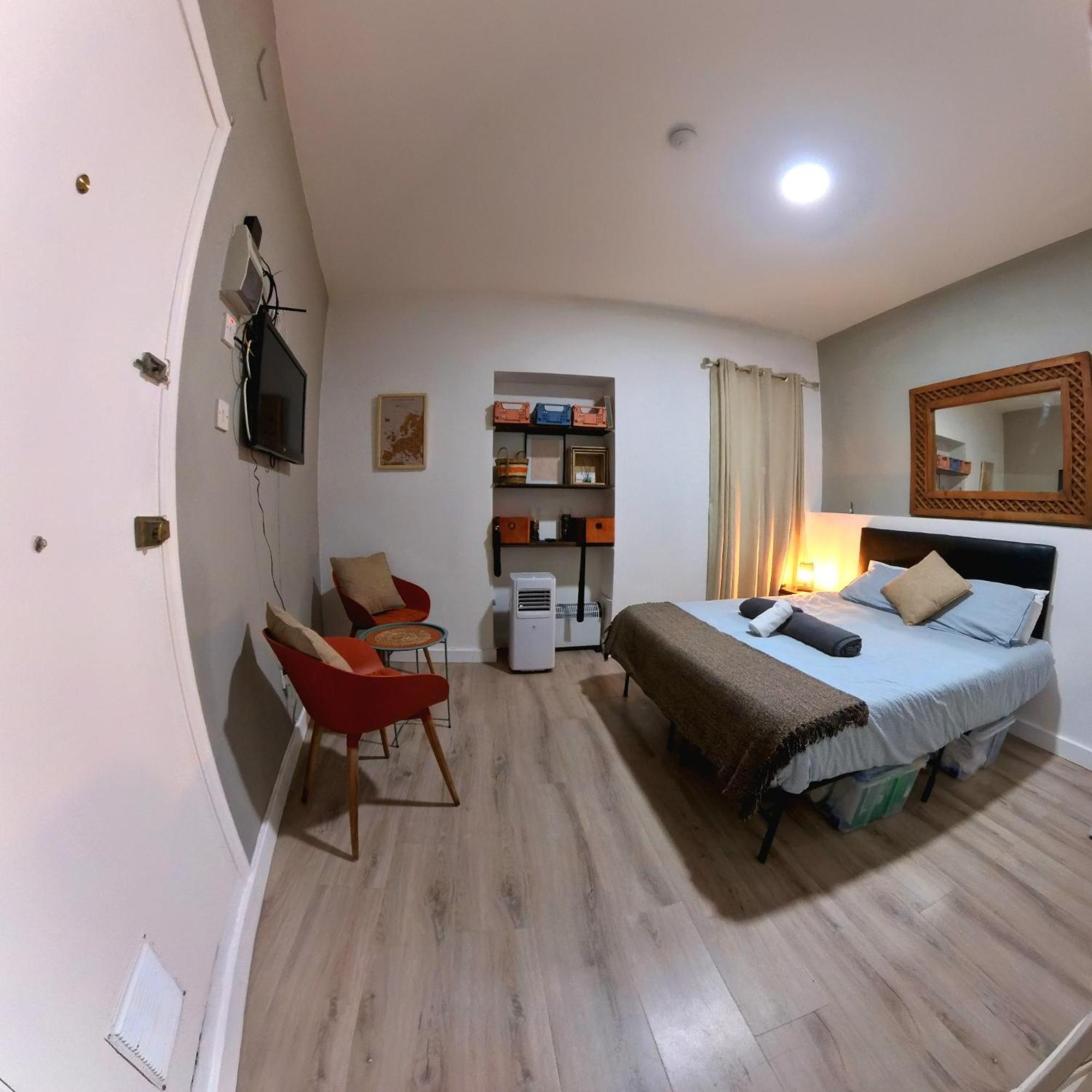 Apartamento Hidden Gem Hideaway Retreat In Town Area With Ac *