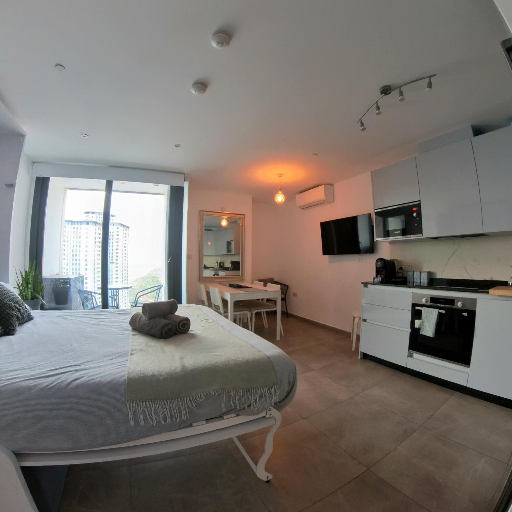 New Luxury Sunrise Oceanview In Gibraltar