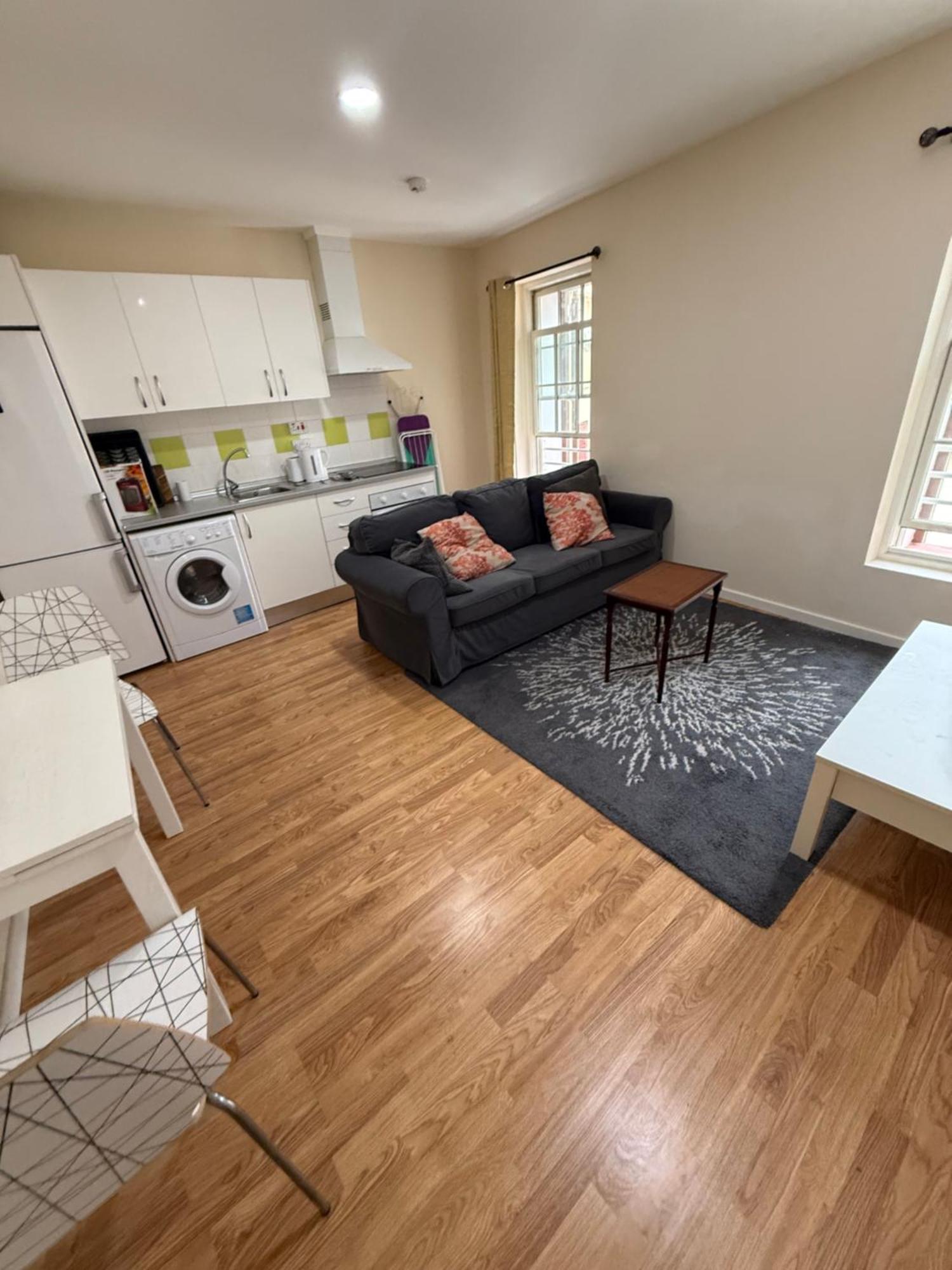 Main Street One-bedroom Apartment