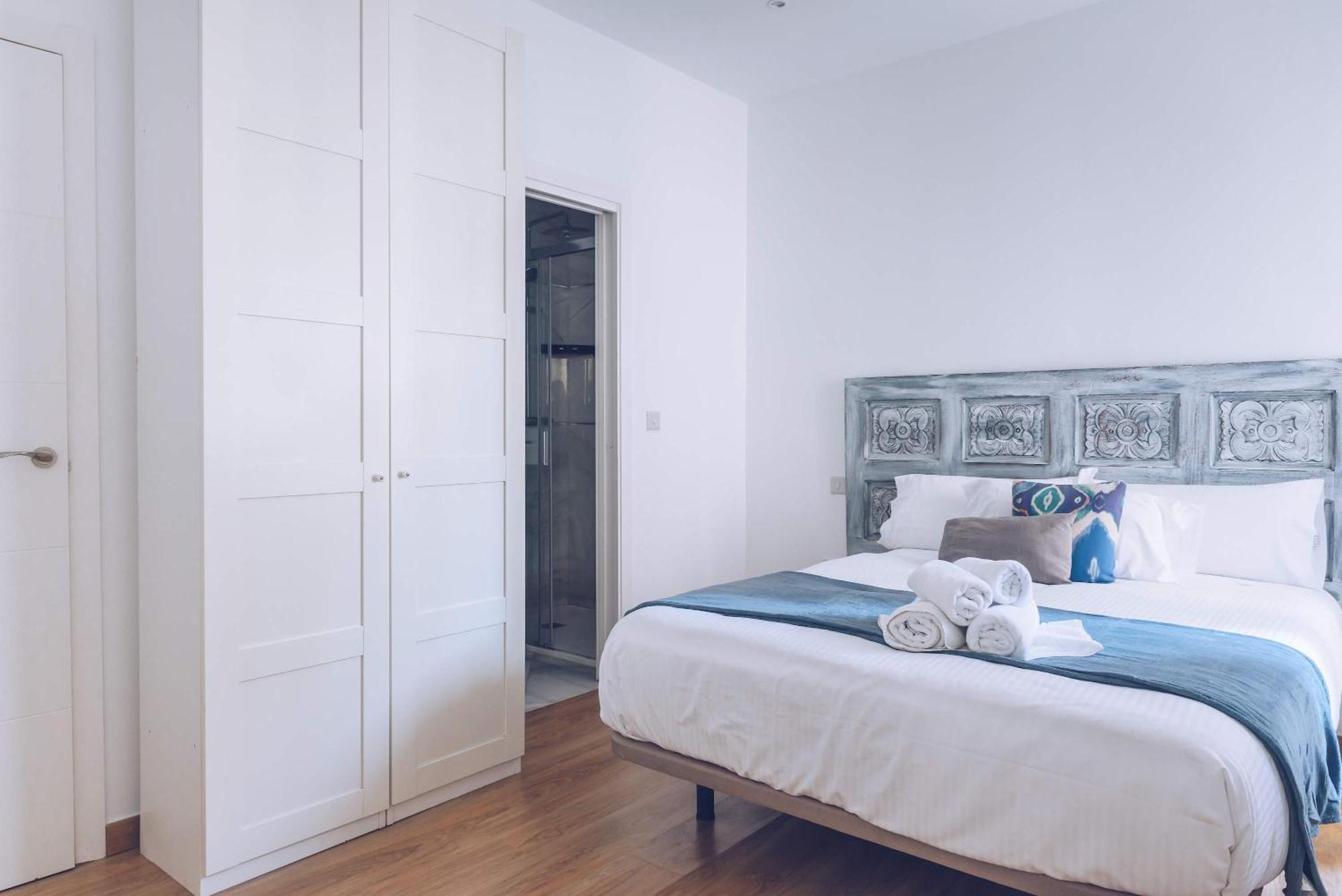 Elegant 2-br With Unmatched Location