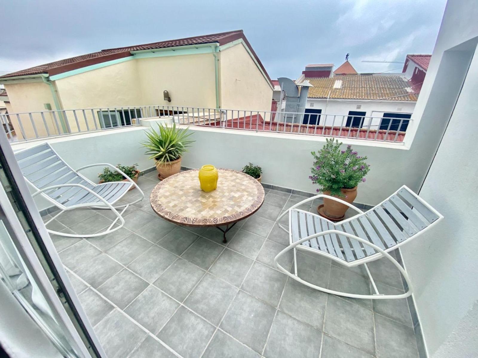 Exclusive Penthouse Living Elegance Meets Modern Design Apartment *